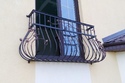Французское остекление балкона по низкой цене 